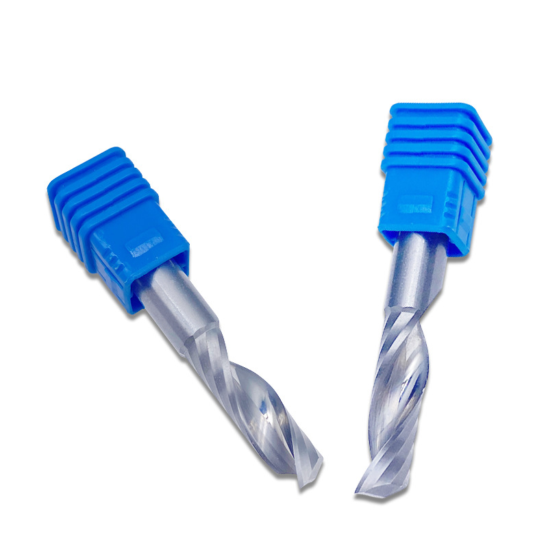 Làm thế nào để lựa chọn giữa công cụ PCD và MCD?