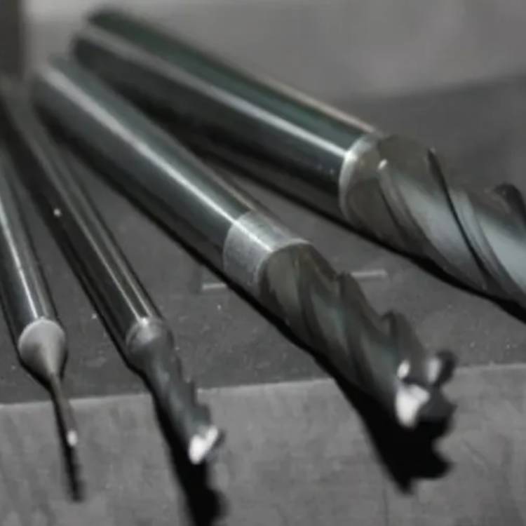 Dao phay sợi carbon bền như thế nào?